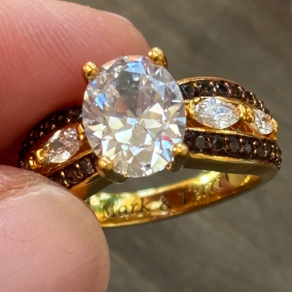 Mocha Splendor Diamonisse Ring, Danbury Mint